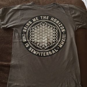 Bring me the Horizon band shirt
